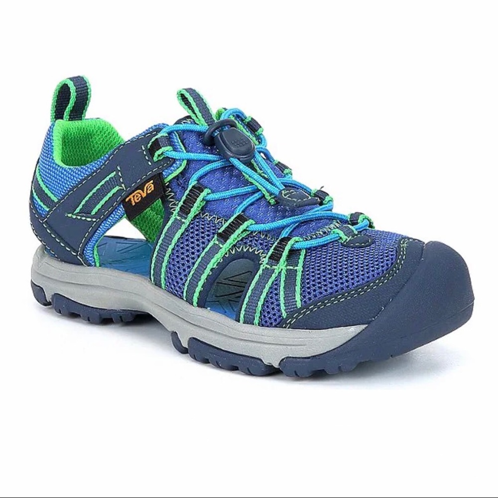 NWT Teva boy shoes